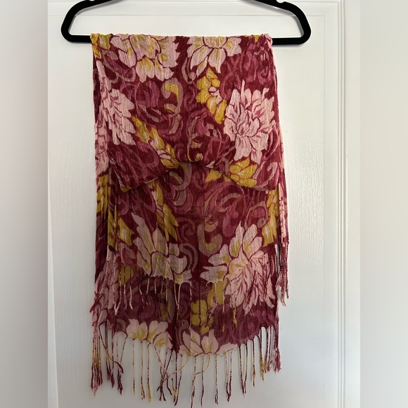 No Label Accessories - Floral Patterned Scarf in Burgundy and Yellow